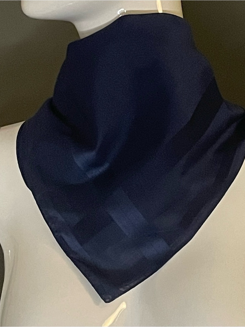 Versatile Vintage 60s Ray Strauss Navy Blue Cotton Scarf Bandana 21 In Sq Mint